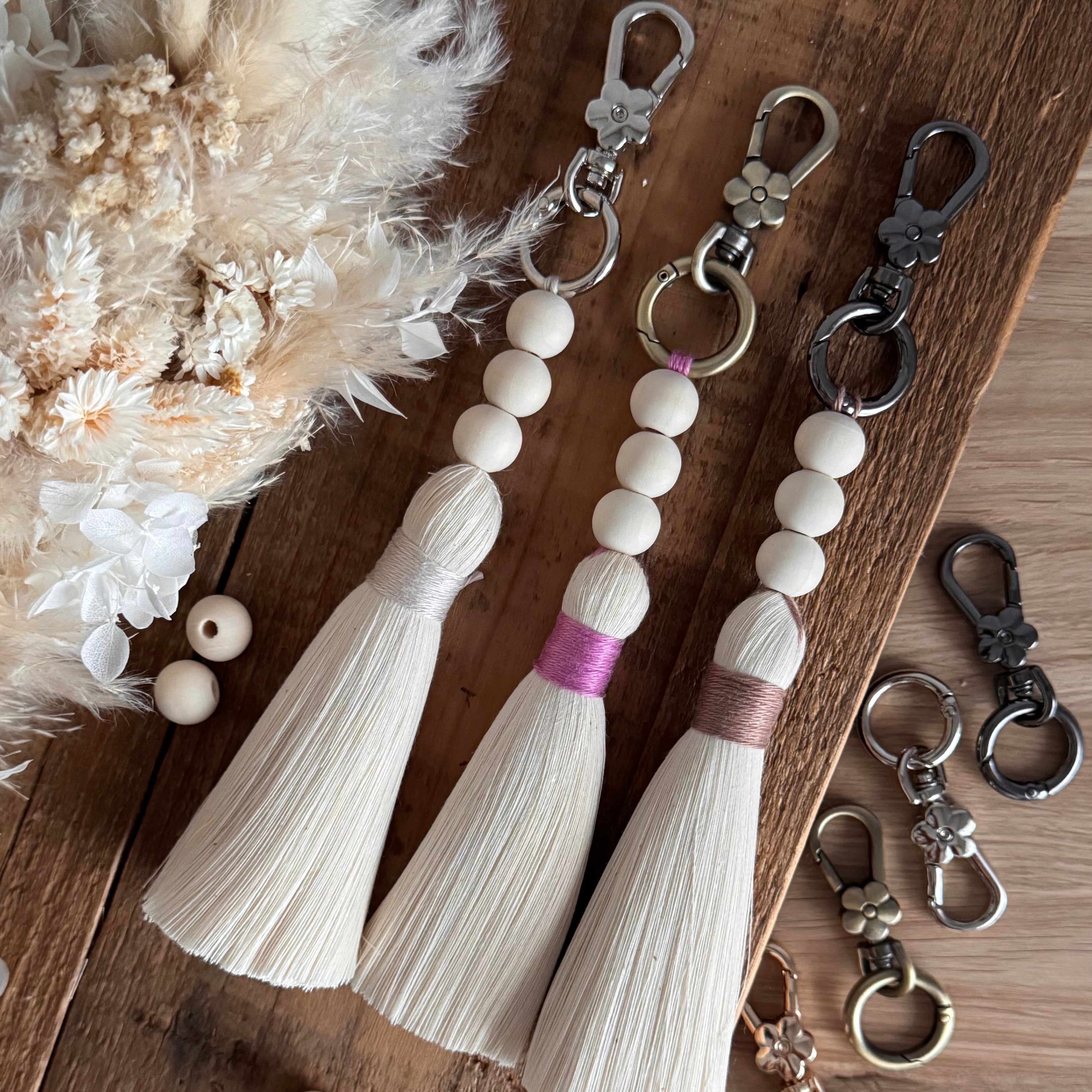 Tassel-Anhänger mit dem PURE LINE Garn