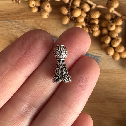 1 x Tassel End Cap, Silver, Decorative, for DIY Jewelry