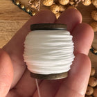 1 x 10 m Weiß (059) | Ungewachstes Polyestergarn 1 mm für Mikro Makramee | Schmuckherstellung DIY