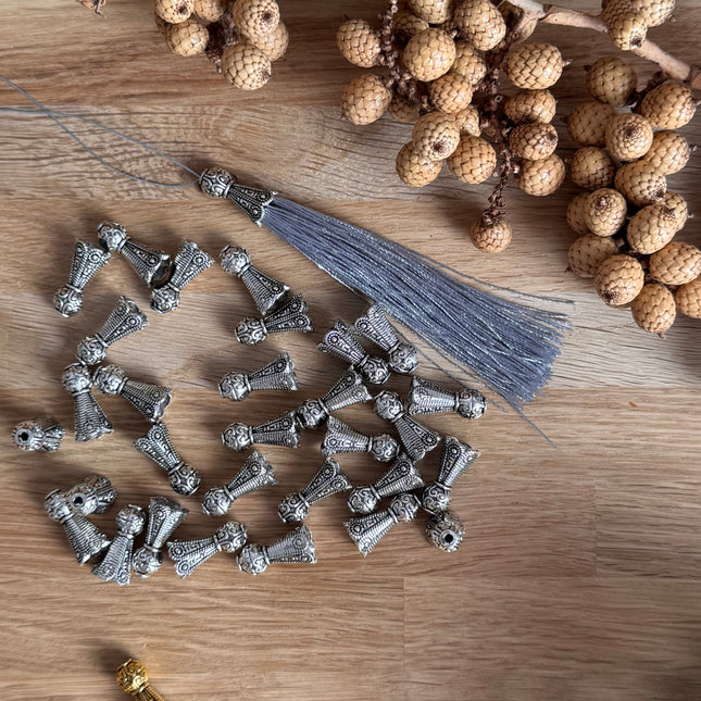 1 x Quaste Endkappe Silber verspielt für Tasseln DIY Schmuck