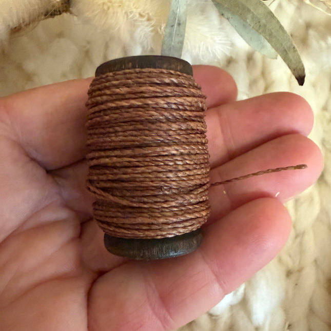 Chestnut (631) | Linhasita® waxed polyester thread 1 mm | Various lengths | For jewelry making