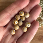 10 x Hellbraune runde Perlen aus Keramik | 8 mm | Für Mikromakramee, Schmuck & DIY‘s