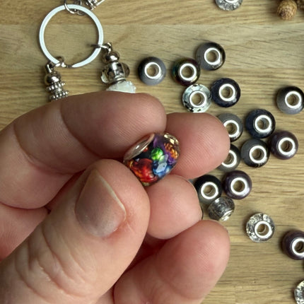 1 x Kristallklar / bunte facettierte Acryl Spacerperle mit großem Loch für DIY Schlüssel- und Taschenanhänger