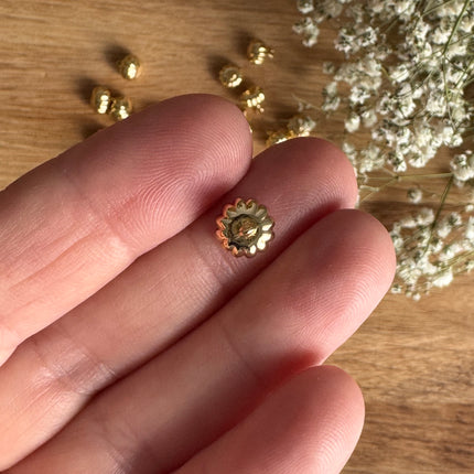 1 x Kürbis Anhänger 14K vergoldet (nickelfrei) - 8 x 8 mm Mikro Makramee Schmuck