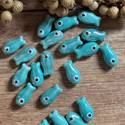 1 x Türkis Fisch Perle aus Keramik | 19 x 10 mm | Für Mikromakramee, Schmuck & DIY‘s