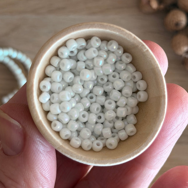 100 x Glasperlen | in Weiß | 3 mm | Für Mikromakramee, Schmuck & DIY‘s