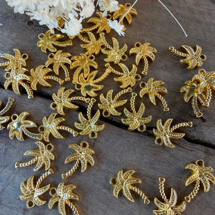 1 x Palmen Anhänger Gold Metall (nickelfrei) - sommerlicher Schmuckanhänger für Makramee DIY Schmuck