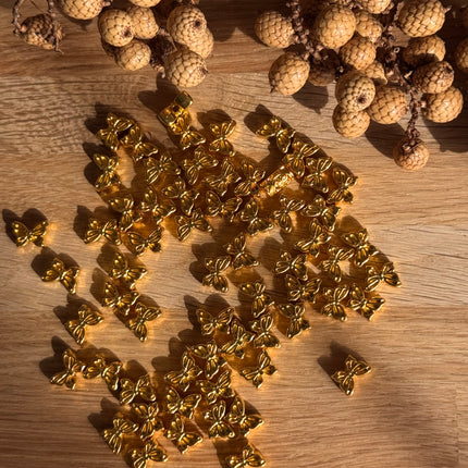 1 x süßer Schmetterling Gold Verbinder | Für Mikromakramee, Schmuck, Armbänder & DIY‘s