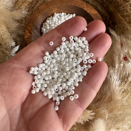 100 x Glasperlen | in Weiß | 3 mm | Für Mikromakramee, Schmuck & DIY‘s