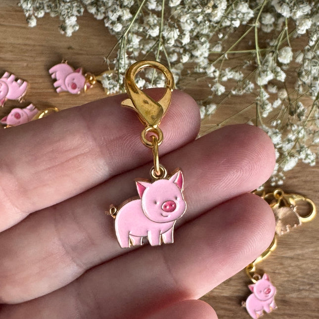 Glücksbringer Schweinchen Anhänger mit Karabiner – Rosa & Gold 🐷|  DIY‘s