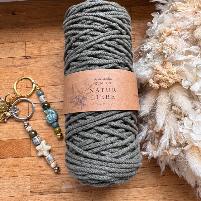 1 x Olive Geflochtenes Makramee-Garn aus 100% Baumwolle | 3mm x 100 m Länge | Für Makramee, Schmuck & DIY‘s