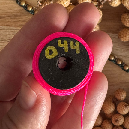 1 x 10 m Neon Pink (044) | Unwaxed 1 mm polyester yarn for micro macrame | DIY jewelry making