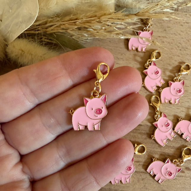 Glücksbringer Schweinchen Anhänger mit Karabiner – Rosa & Gold 🐷|  DIY‘s