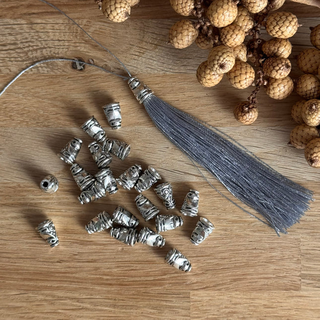 2 x Quasten Endkappe Silber für Tasseln DIY Schmuck