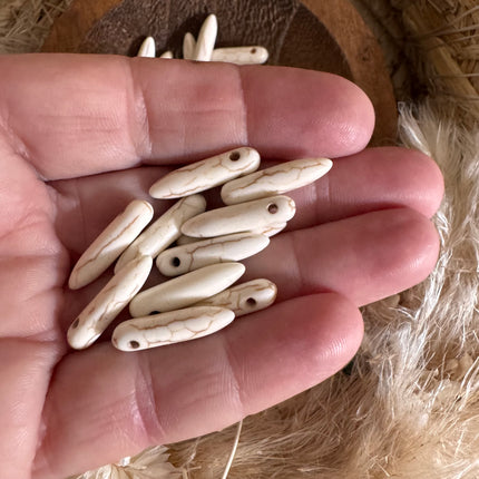 1 x Naturstein Anhänger in Türkis & Natur 21x5 mm - Schmuckherstellung DIY