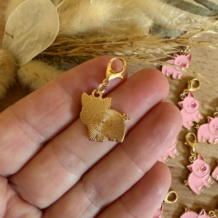 Lucky charm piglet pendant with carabiner – Pink &amp; Gold 🐷 | DIY's