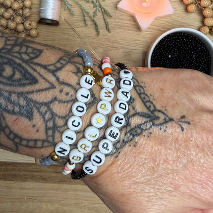 1 x Schwarz Gold Peacezeichen Acryl für personalisierte DIY- und Makramee-Projekte