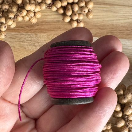 1 x 10 m Orchidee  (065) | Ungewachstes Polyestergarn 1 mm für Mikro Makramee | Schmuckherstellung DIY