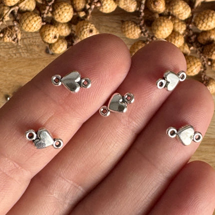 1 x Silver Heart Connector – for romantic DIY jewelry ideas