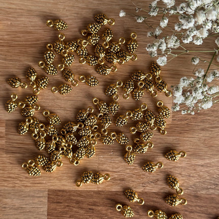 5 x Tannentapfen Anhänger Antik Gold für DIY Schmuckherstellung - 11 x 5 mm