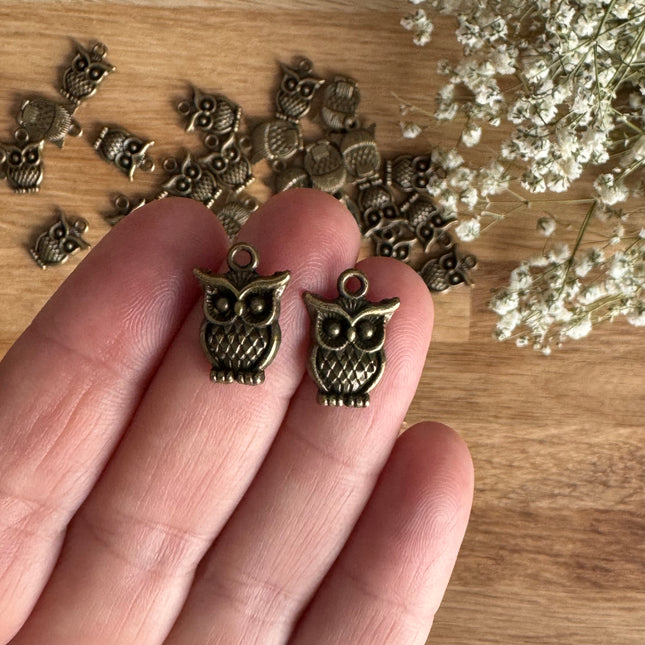 2 x Eulenanhänger aus Bronze | 15 x 10 mm | Für Mikromakramee, Schmuck & DIY‘s