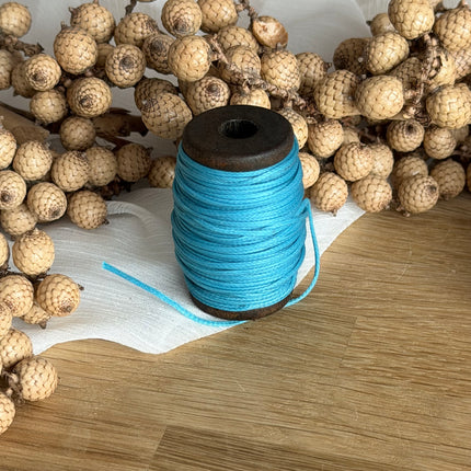 Lagoon - leuchtendes Türkis  (CT06) |  geflochtenes & gewachstes  Polyestergarn 1 mm | CT Point®| Mikromakramee Schmuckgarn