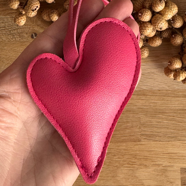 1 x Schlüssel- und Taschenanhänger Herz Amaranth Pink für Taschen & Schlüssel