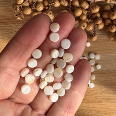 Collection image for: Pearls made of mother-of-pearl