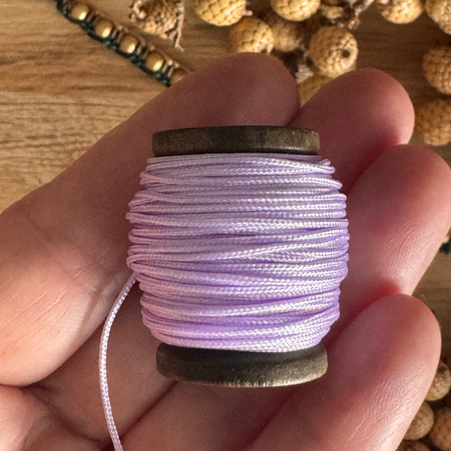 1 x 10 m Flieder (045) | Ungewachstes Polyestergarn 1 mm für Mikro Makramee | Schmuckherstellung DIY