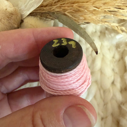 Baby Pink (239) | Linhasita® waxed polyester thread 0.75 &amp; 1 mm thickness | Various lengths | For jewelry