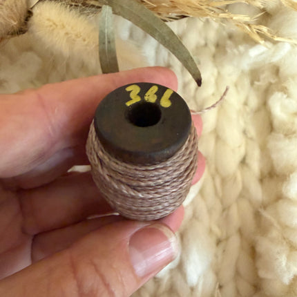 Taupe (366) | Linhasita® gewachstes Polyestergarn 0,,75mm & 1 mm | Verschiedene Längen | Für Schmuck