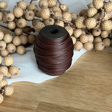 Mocca - dunkles Braun (CT04) |  geflochtenes & gewachstes  Polyestergarn 1 mm | CT Point®| Mikromakramee Schmuckgarn