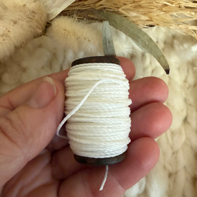 Cremeweiß (BCO) | Linhasita® gewachstes Polyestergarn 0.75 & 1 mm | Verschiedene Längen | Für Schmuck
