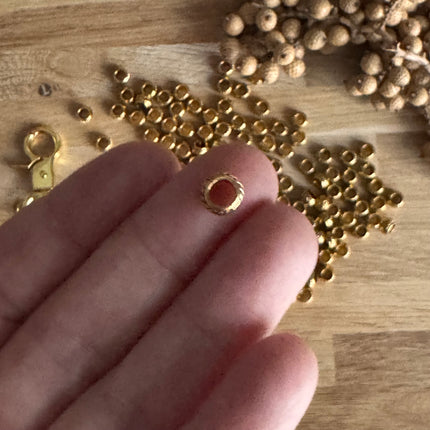 1 x Goldene Perle Ornament mit großem Loch für DIY Schlüssel- und Taschenanhänger