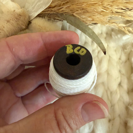 Cremeweiß (BCO) | Linhasita® gewachstes Polyestergarn 0.75 & 1 mm | Verschiedene Längen | Für Schmuck
