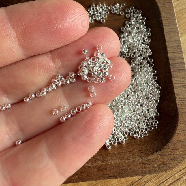 50 x 2,0 mm Silber (Bohrung 1,2 mm) Abstandsperlen Messing - Mikro Makramee Schmuck DIY