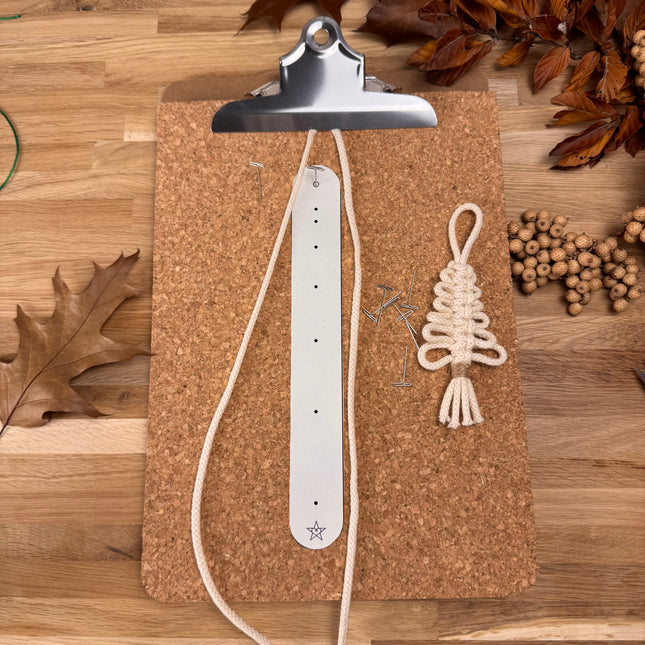 PDF Makramee Weihnachtsbaum Schablone zum Download