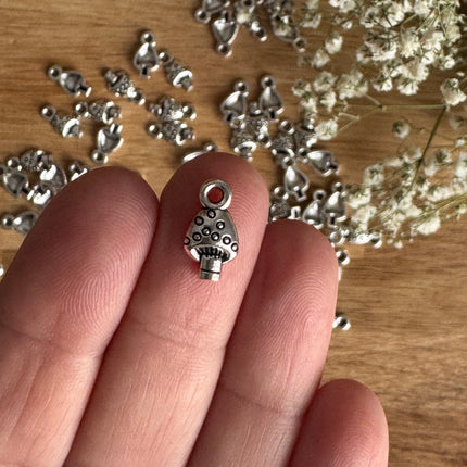 5 x Pilz Anhänger Antik Silber für DIY Schmuckherstellung - 12 x 7 mm