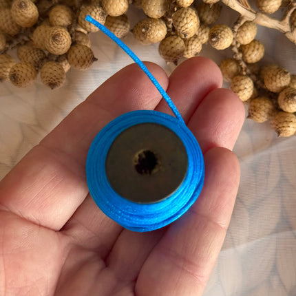 1 x leuchtendes Türkis Schmuck Kordel in Seidenoptik  | ø 1,2 mm x 10 m | Für Mikromakramee, Schmuck & DIY‘s