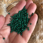 100 x Glasperlen | in Dunkelgrün | 3 mm | Für Mikromakramee, Schmuck & DIY‘s