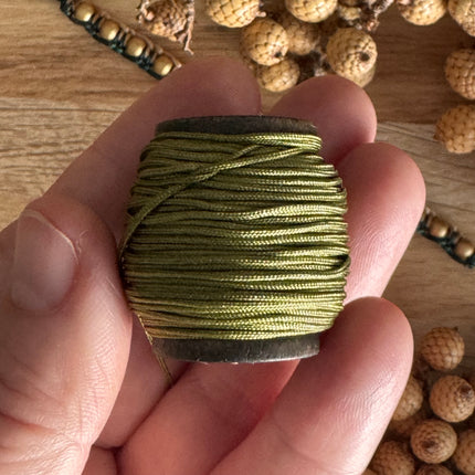 1 x 10 m Olivgrün (053) | Ungewachstes Polyestergarn 1 mm für Mikro Makramee | Schmuckherstellung DIY
