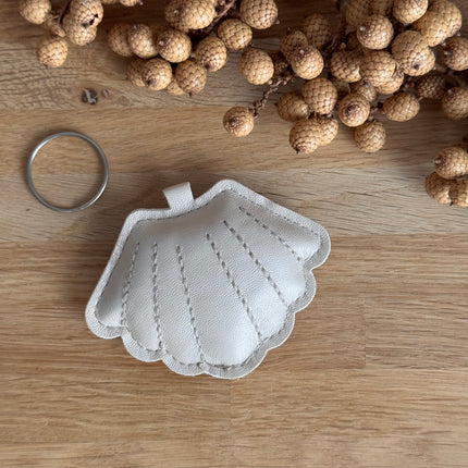 1 x  Schlüssel- und Taschenanhänger Muschel Ivory Weiß