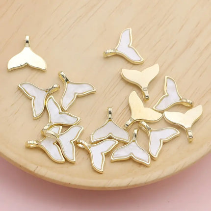 1 x Meerjung- Flosse | in Gold-Zinklegierung | Für Mikromakramee, Schmuck & DIY‘s