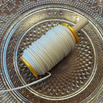 Creme (CT13) |  geflochtenes & gewachstes Polyestergarn 1 mm | CT Point®| Mikromakramee Schmuckgarn