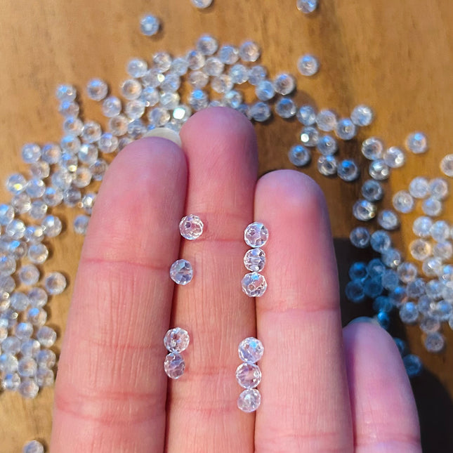 10 x Facettierte Glasperlen | in Kristallklar | 4 mm | Für Mikromakramee, Schmuck & DIY‘s