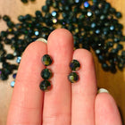 5 x Facettierte Glasperlen | in Grün-Galaxy | 6 mm | Für Mikromakramee, Schmuck & DIY‘s