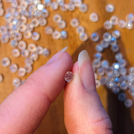 10 x Facettierte Glasperlen | in Kristallklar | 4 mm | Für Mikromakramee, Schmuck & DIY‘s