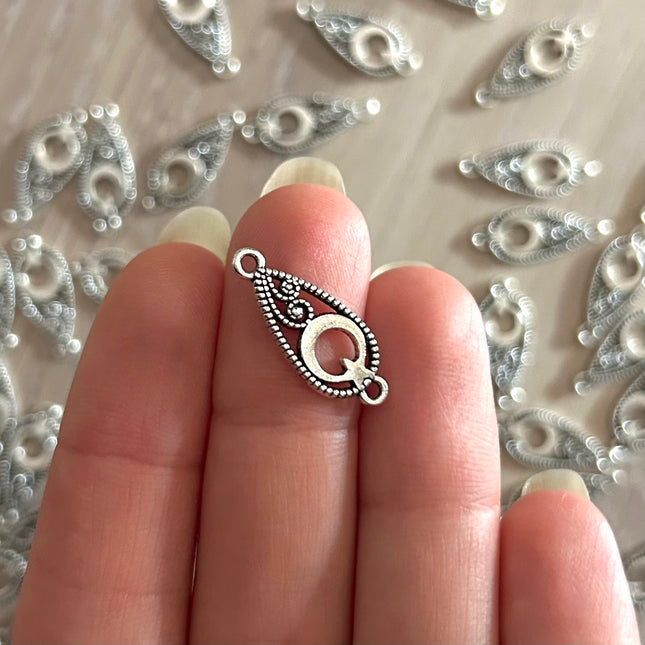 1 x Orientalischer Verbinder | in Altsilber | 21 x 10 mm | Für Mikromakramee, Schmuck & DIY‘s