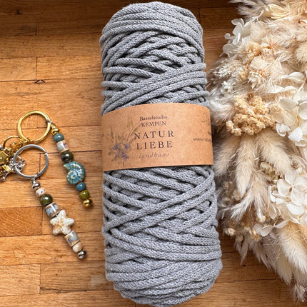 1 x Stahlgrau Geflochtenes Makramee-Garn aus 100% Baumwolle | 3mm x 100 m Länge | Für Makramee, Schmuck & DIY‘s