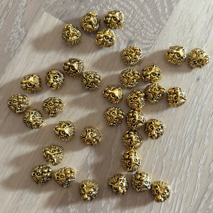 1 x Löwenkopf-Perle | aus Zink | in Gold | 13 x 12 mm | Für Mikromakramee, Schmuck & DIY‘s